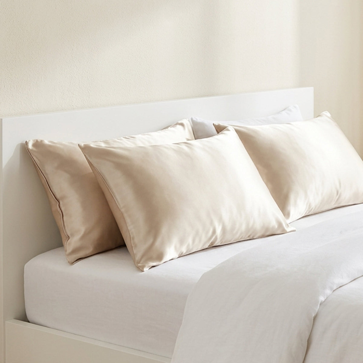Luxury Silk Pillowcase Pair + 3 Sleep Goodies